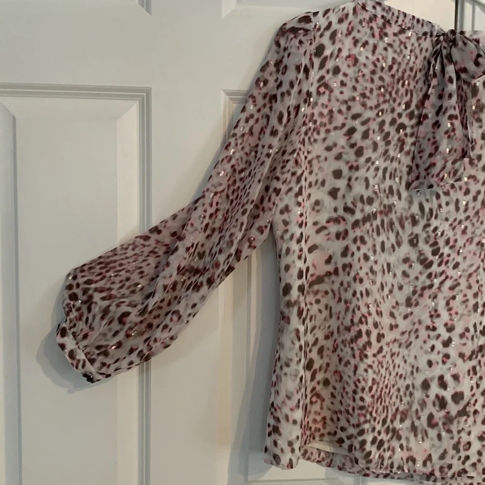 Women’s size M Talbots Holiday blouse - Picture 4 of 5